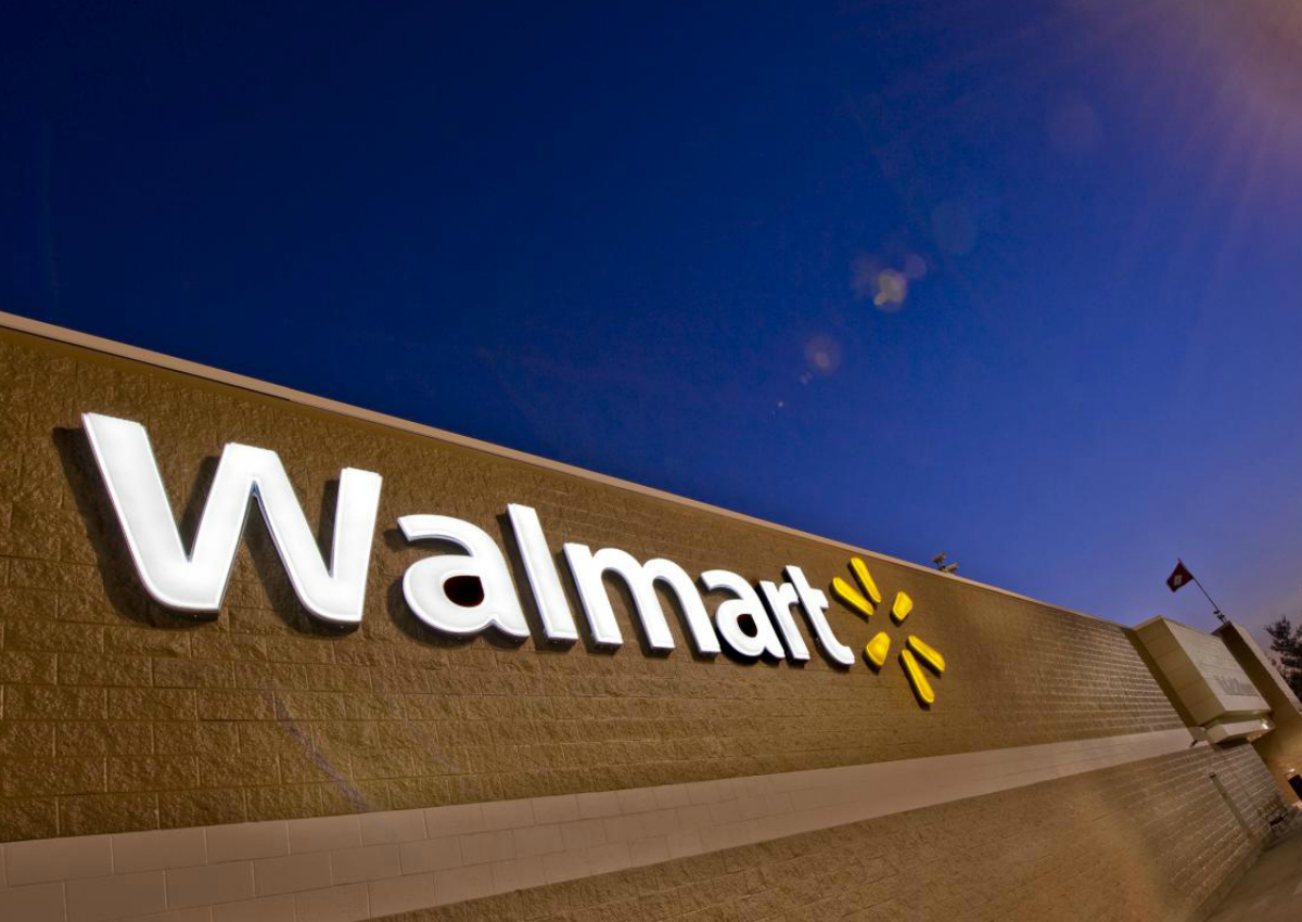 Walmart beats expectations about grocery