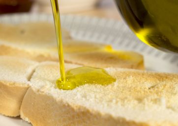 Monini-olive oil