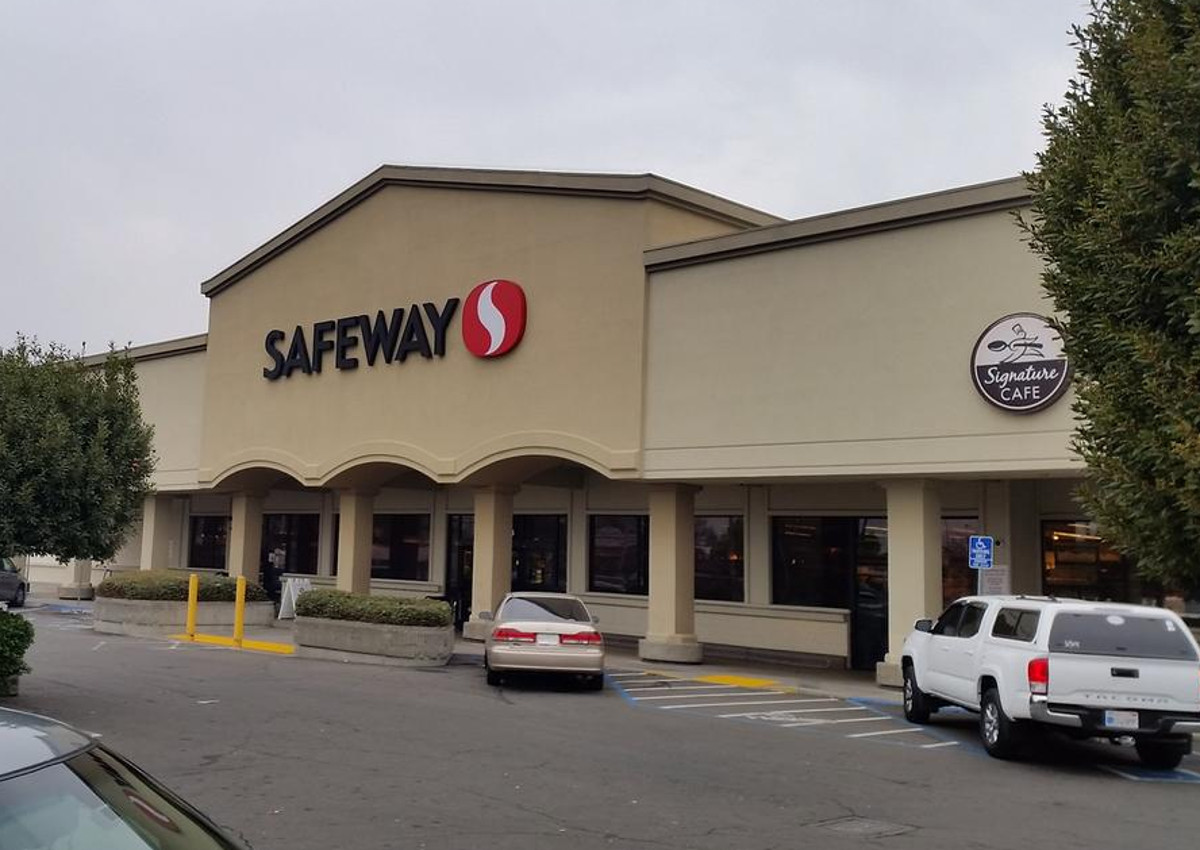 Italian Food Products in the Spotlight at Safeway