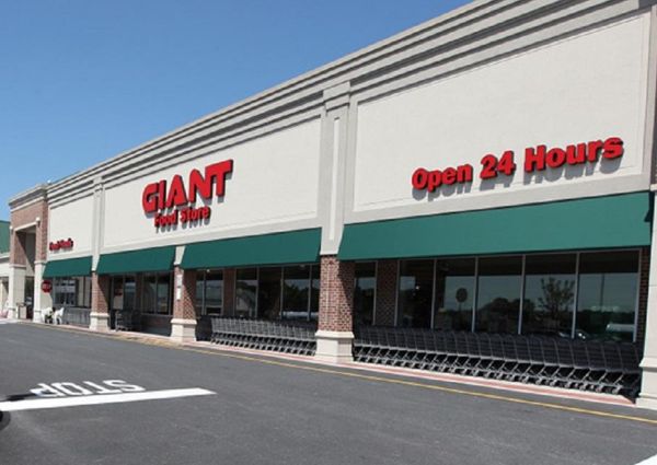 Giant store