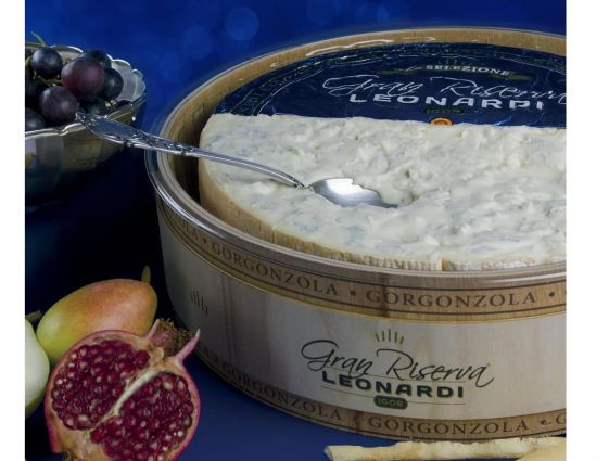 Gran Riserva Leonardi Igor Gorgonzola cheese with fruit. Italian typical cheese selection.