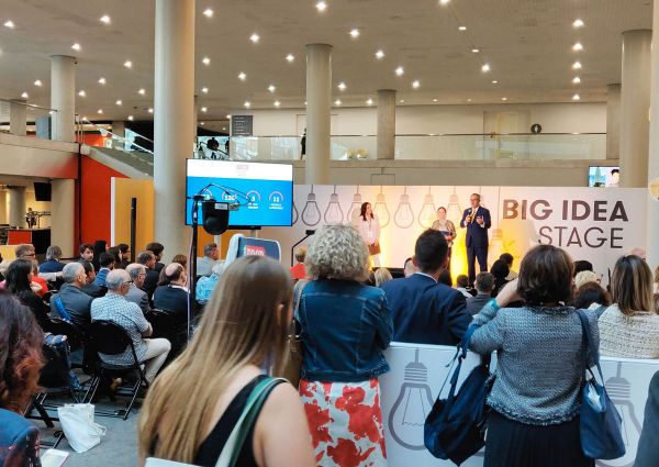 Italian Food Awards USA 2019 event. Audience watching speakers on the Big Idea Stage.