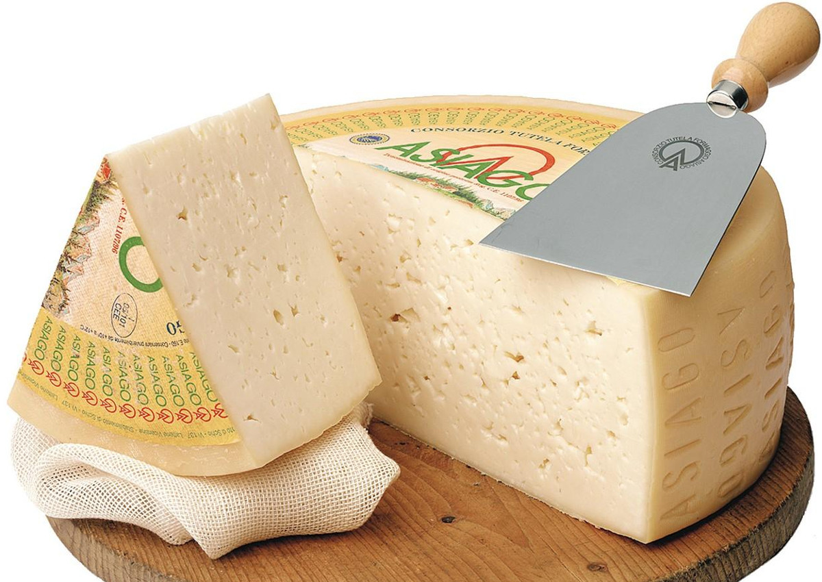 The authenticity of Asiago PDO on display in the USA and Australia