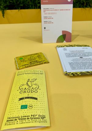 SANA 2019: Cacao Crudo organic chocolate with Syracuse lemon zest. Italian organic food fair.