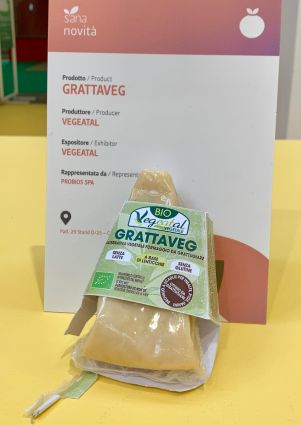 Italian organic food: Grattaveg, a new vegan cheese alternative at SANA 2019. Gluten-free, dairy-free, and lentil-based.
