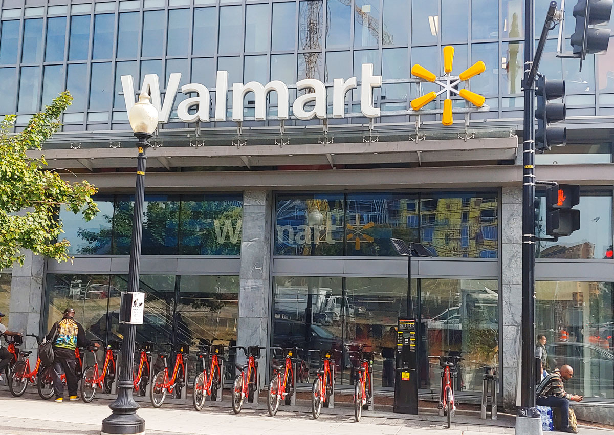 Walmart lowers prices and restructures network to maintain leadership