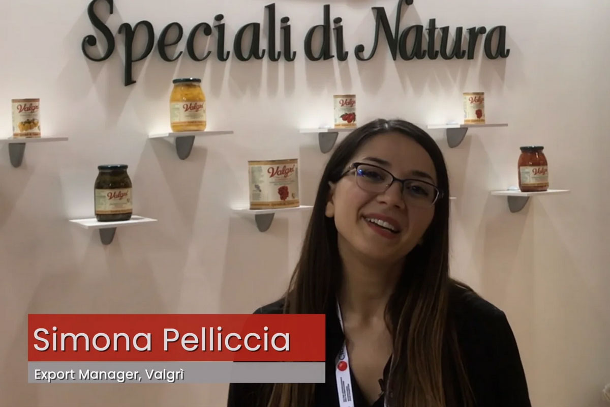 Valgrì focuses on the typical canned tomatoes from Campania