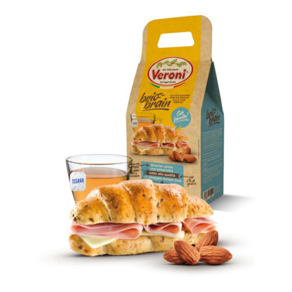 Veroni Brio Brain Kit: Prosciutto cotto, Asiago cheese, brioche, and tea. Italian food award finalist.