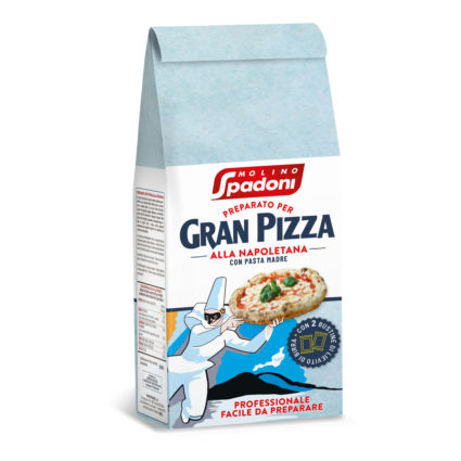 Molino Spadoni Gran Pizza flour mix. Italian food award finalist. Napoletana style pizza preparation.