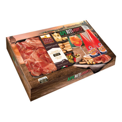 Terre Ducali Aperitiamo Spritz box. Italian food featuring prosciutto, cheese, olives, breadsticks, and spritz. Italian food awards finalist.