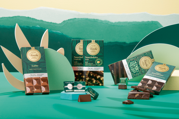 Venchi chocolate bars and pieces. Latte, hazelnut, dark chocolate varieties. -70% less sugar. Premium Italian chocolate.