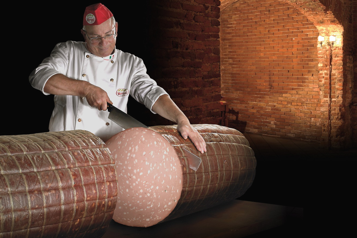 Veroni brings 300-kg mortadella to New York