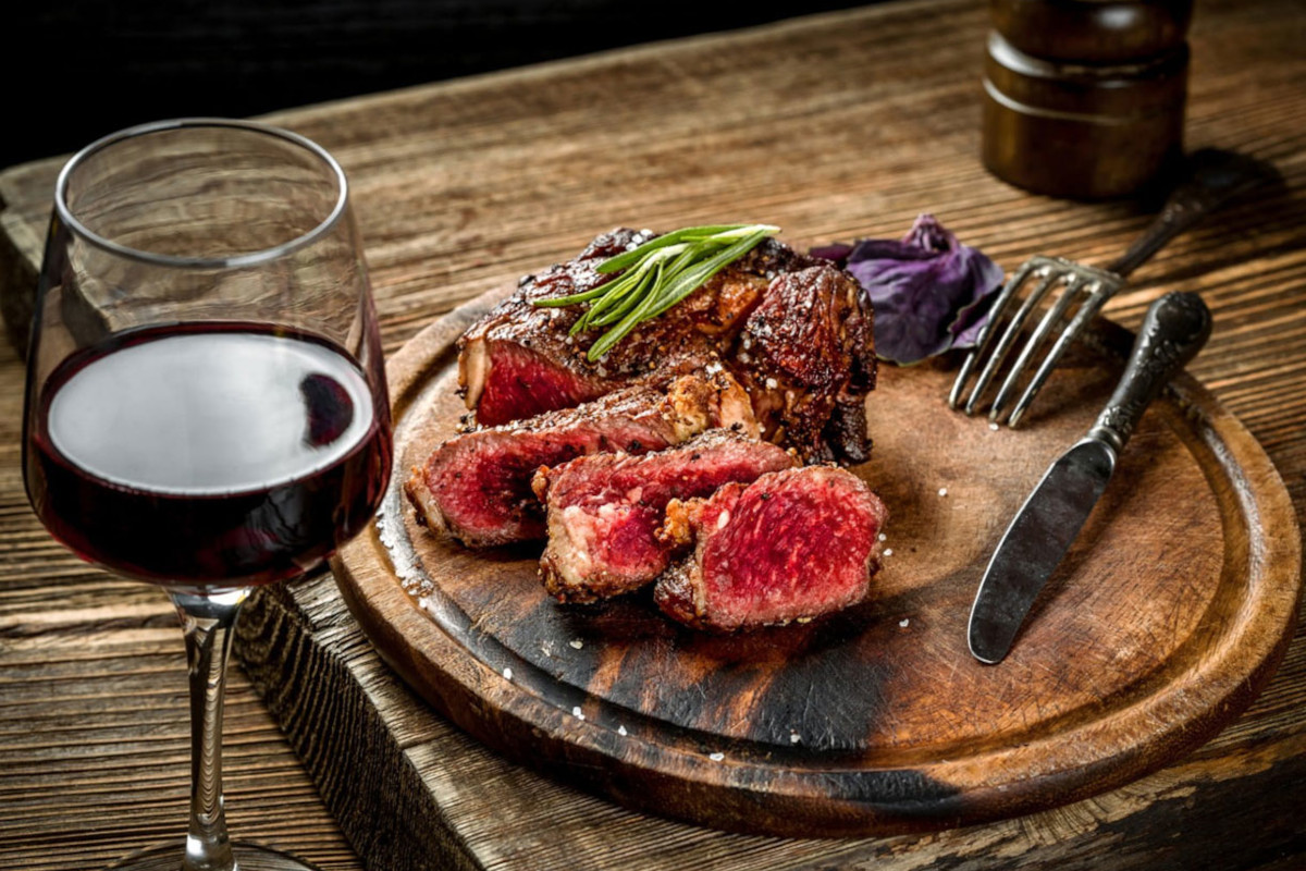 Meat and wine are not harmful, European Commission says