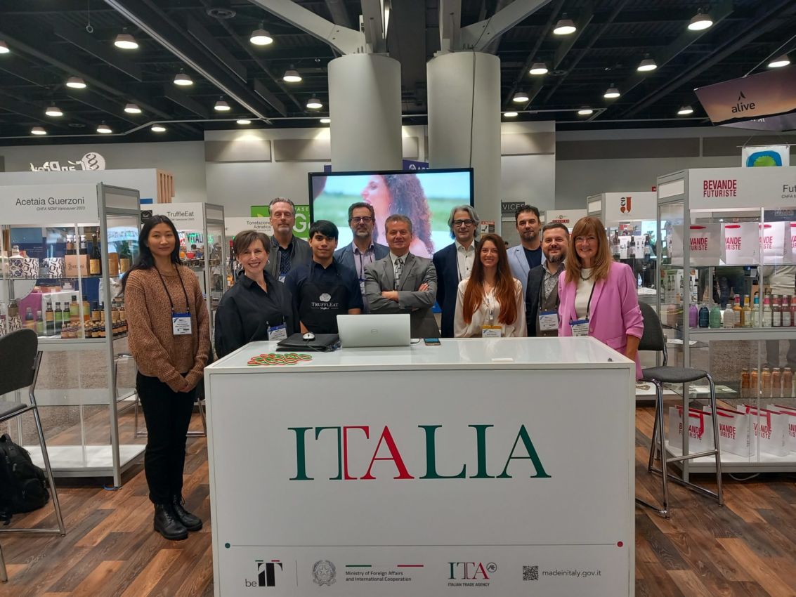 Italian-pavilion-at-the-Canadian-Health-Food-Association-Show-2023