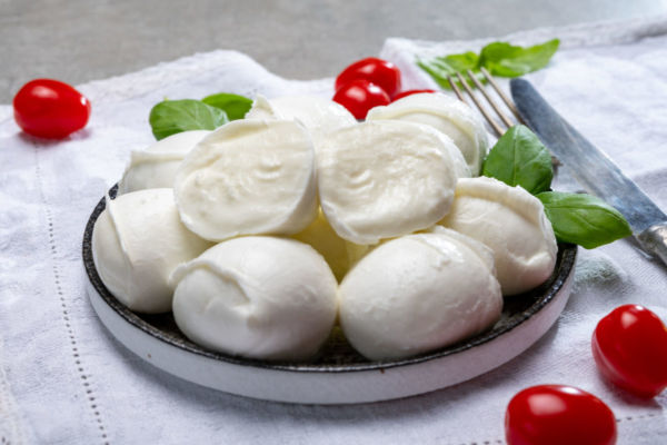 mozzarella-Japan-Italian cheese