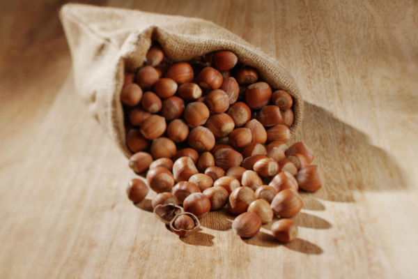 Ferrero-hazelnuts-sacco-Nutella