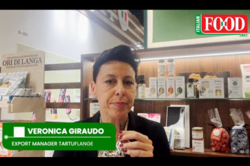 Veronica Giraudo-Tartuflanghe-Anuga 2023-Italian Food Awards 2023-truffle chips